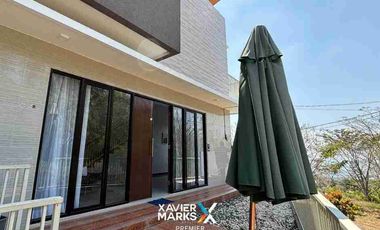 Dijual Villa Modern Full Furnish Plus Kolam Renang di Panderman Hill, Batu