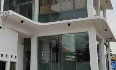 Ruko 3 Lantai Strategis Jalan Arteri Kelapa Dua – Siap Pakai, Cocok Kantor/Usaha | LT 114 m²