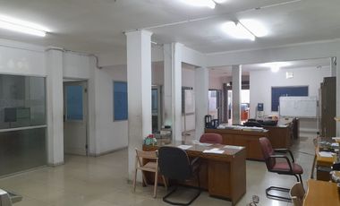 Dijual/Disewakan Gedung Kantor Strategis di Jalan Moh Toha Karawaci.