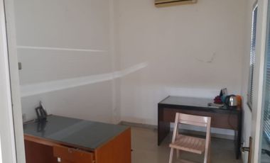 Dijual/Disewakan Gedung Kantor Strategis di Jalan Moh Toha Karawaci.