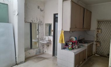 Dijual/Disewakan Gedung Kantor Strategis di Jalan Moh Toha Karawaci.