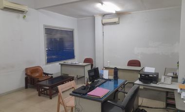 Dijual/Disewakan Gedung Kantor Strategis di Jalan Moh Toha Karawaci.