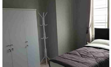 di sewa kan apartemen french walk tower paris lt 23 full furnish unit bagus dan bersih. pertahun