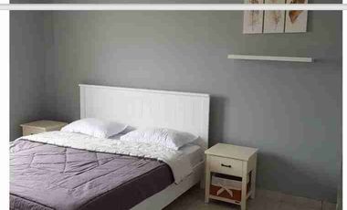 di sewa kan apartemen french walk tower paris lt 23 full furnish unit bagus dan bersih. pertahun