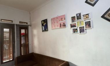 RUMAH MINIMALIS 1 LANTAI LINGKUNGAN ASRI NYAMAN DI KOMPLEK ALMAAS BANDUNG