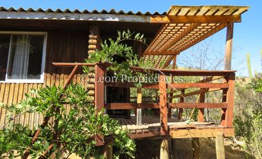 Leon Propiedades vende Terreno de 6ha. con casa en sector Cuyuncavi, Curacaví.