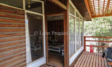 Leon Propiedades vende Terreno de 6ha. con casa en sector Cuyuncavi, Curacaví.