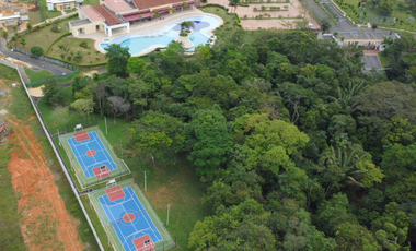 Casa campestre en el condominio hacienda la pradera