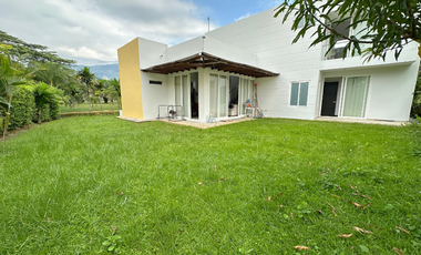 Casa campestre en el condominio hacienda la pradera