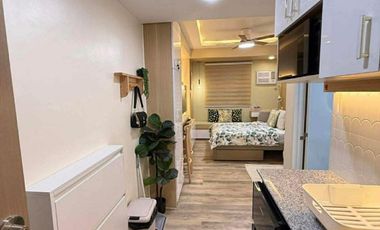 Fully furnished Studio Unit with City and Seaview for RENT