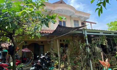 Rumah Dua Lantai Tanah Luas di Pelem Banguntapan Bantul Yogyakarya