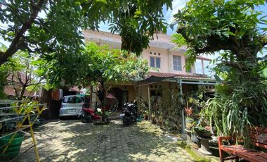Rumah Dua Lantai Tanah Luas di Pelem Banguntapan Bantul Yogyakarya