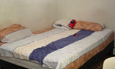 Se vende casa en Villa los Jardines, Ñuñoa ,4 dormitorios 1 baño, estacionamiento $ 168.000.000