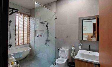 Dijual Rumah Cluster Amalfi Bangunan Baru 3 tahun Gading Serpong