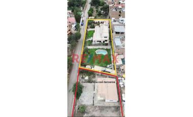 Terreno En Venta Ubicado En Una Esquina Con Dos Frentes En La Urb. Sta María De Chosica.