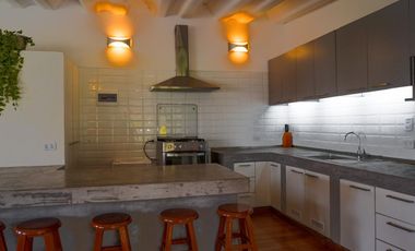 Vendo cómoda casa frente al parque principal en playa Las Totoritas - 4 Dorm. US$ 299,000.00