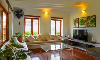 Vendo cómoda casa frente al parque principal en playa Las Totoritas - 4 Dorm. US$ 299,000.00