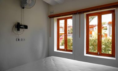 Vendo cómoda casa frente al parque principal en playa Las Totoritas - 4 Dorm. US$ 299,000.00