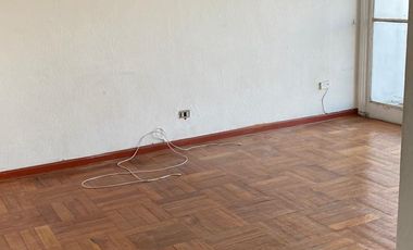 Arriendo departamento a pasos Estacion Metro Estadio Nacional, 2 dormitorios 1 baño, $ 500.000 mas $ 45.000 gastos comunes