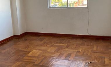 Arriendo departamento a pasos Estacion Metro Estadio Nacional, 2 dormitorios 1 baño, $ 500.000 mas $ 45.000 gastos comunes