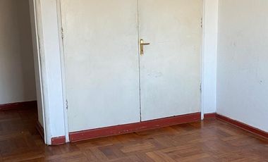 Arriendo departamento a pasos Estacion Metro Estadio Nacional, 2 dormitorios 1 baño, $ 500.000 mas $ 45.000 gastos comunes