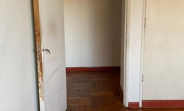 Arriendo departamento a pasos Estacion Metro Estadio Nacional, 2 dormitorios 1 baño, $ 500.000 mas $ 45.000 gastos comunes