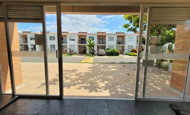 SE ARRIENDA CASA REMODELADA EN SOL DE GALICIA,FRENTE A LA ZONA SOCIAL.