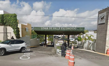 CASA EN VENTA EN ATIZAPÁN DE ZARAGOZA: Ubicación Estratégica en Lomas de Valle Escondido, a Minutos de Zona Esmeralda y Club de Golf