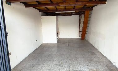 Alquiler de local comercial ubicación frente Agripac.