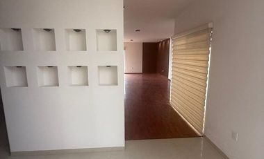 Casa en Renta en Pedregales, Zona Poniente | 3 Recámaras con Baño y Jardín Amplio