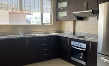VENDO CASA HERMOSA EN IZAMBA-SECTOR COLEGIO ATENAS -AMBATO