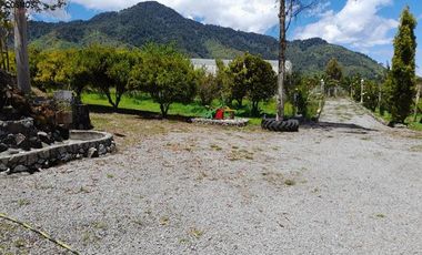 Casa de venta en Intag, 3 hectáreas de terreno con árboles frutales