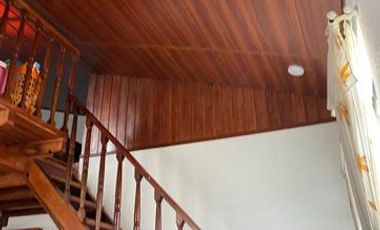 Casa de venta en Intag, 3 hectáreas de terreno con árboles frutales