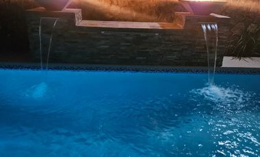 HERMOSA RESIDENCIA EN VENTA, AREA CAMPOS ELISEOS, CON ALBERCA