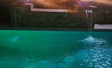 HERMOSA RESIDENCIA EN VENTA, AREA CAMPOS ELISEOS, CON ALBERCA