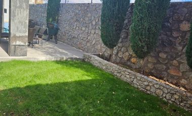 HERMOSA RESIDENCIA EN VENTA, AREA CAMPOS ELISEOS, CON ALBERCA