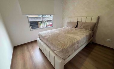 Renta Casa de tres dormitorios en conjunto privado en Llano Grande