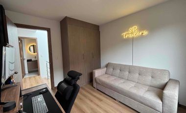 Renta Casa de tres dormitorios en conjunto privado en Llano Grande