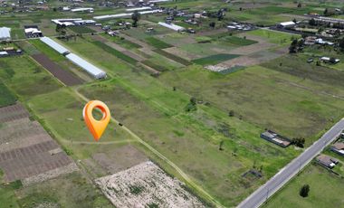 SE VENDE TERRENO PLANO DE 1082 M2 EN AMBATO-UNAMUNCHO