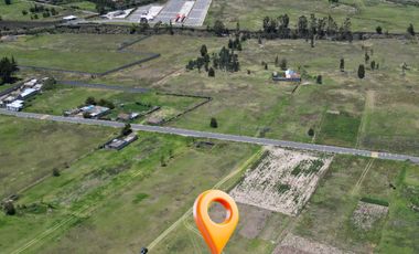 SE VENDE TERRENO PLANO DE 1082 M2 EN AMBATO-UNAMUNCHO
