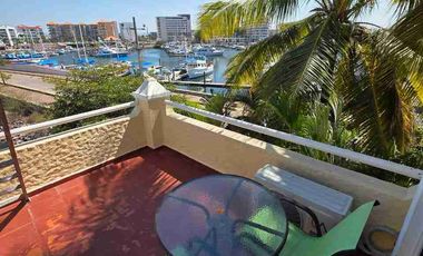 Villa de 3 niveles en Renta en Isla Mazatlán, Club de Yates