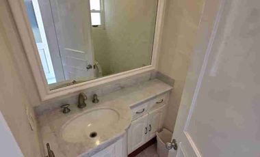 Villa de 3 niveles en Renta en Isla Mazatlán, Club de Yates