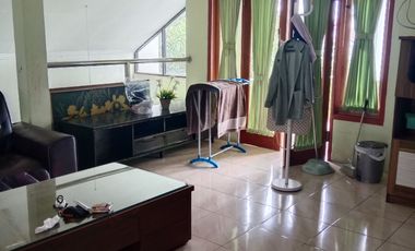 Rumah Besar 2 Lantai di Sekar Kemuning