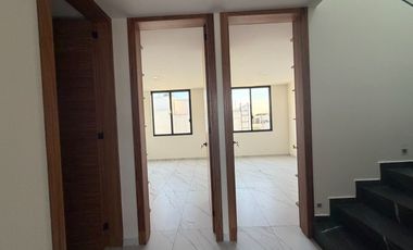 CASA EN VENTA EN SAN ISIDRO