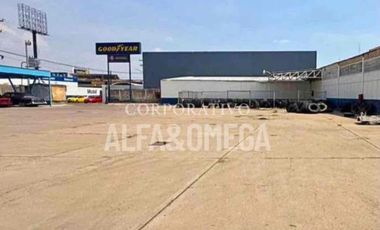 BODEGA Y PATIO EN RENTA