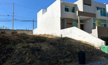 Terreno en Venta Tlajomulco Coto Bosques de Santa Anita - FRENTE A PARQUE