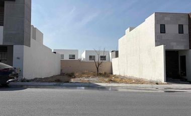 Venta de Terreno en Residencial La Escondida