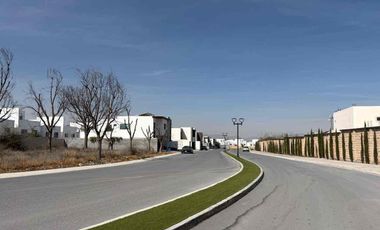 Venta de Terreno en Residencial La Escondida