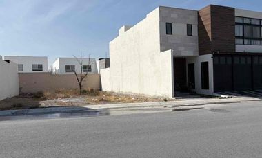 Venta de Terreno en Residencial La Escondida