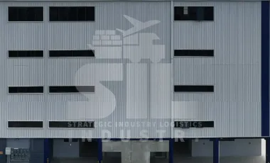 Renta de Bodega Industrial en Lomas